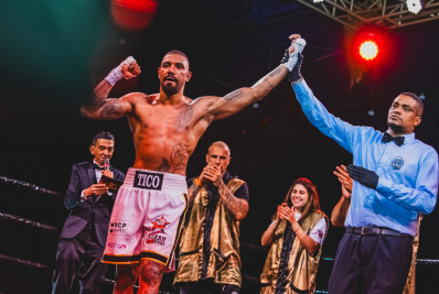 A emoção de vencer em casa: 'Pude ter meu braço erguido na frente da minha mãe, companheira e amigos'