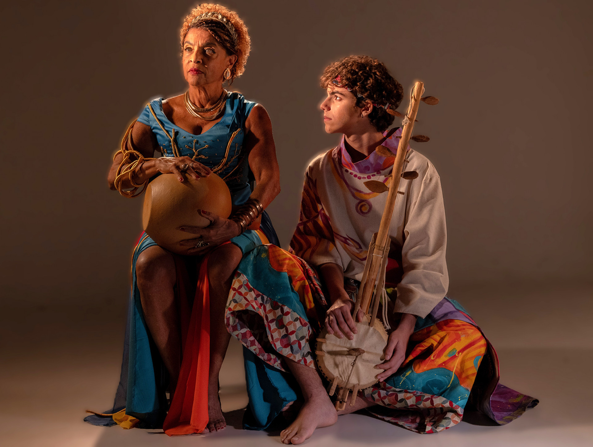 Elisa Lucinda contracena com Gabriel Demarchi no espet&aacute;culo 'O Princ&iacute;pio do Mundo' - Vantoen Pereira/Divulga&ccedil;&atilde;o