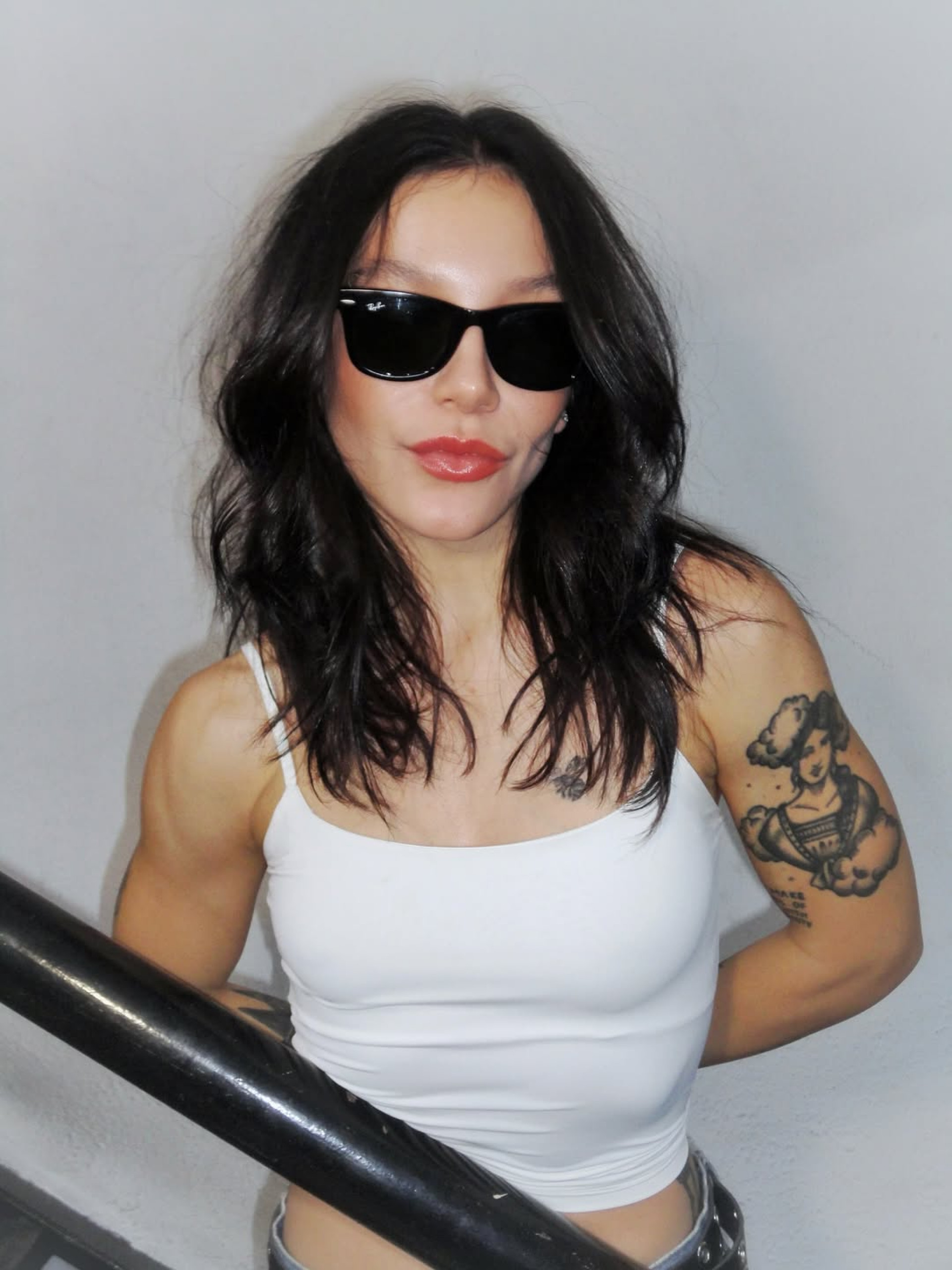 Priscilla surgiu em fotos com os fios escuros  - Reprodução/Instagram 