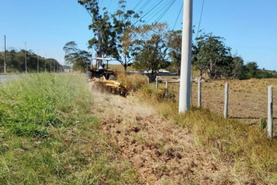 Rio das Ostras cria barreiras contra o fogo e protege áreas verdes