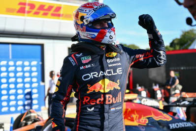 Verstappen festeja volta mais rápida da história da F-1; veja como foi