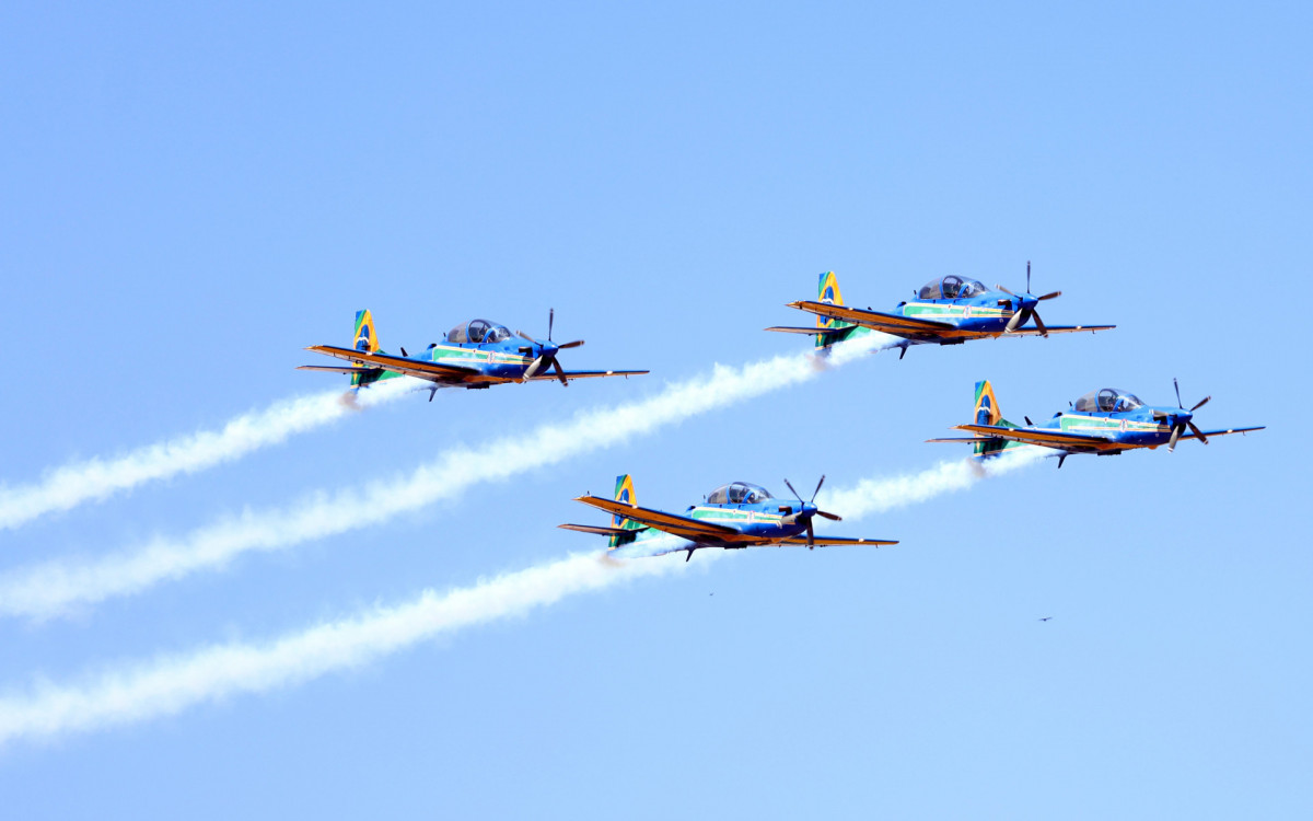 Aviões da Esquadrilha da Fumaça fizeram voo de apresentação durante desfile do Dia da Independência