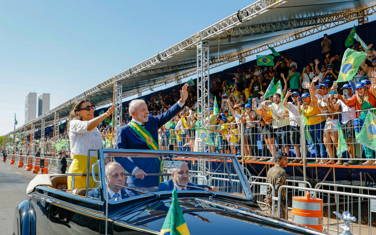 Presidente Luiz Inácio Lula da Silva participou do desfile do Dia da Independência