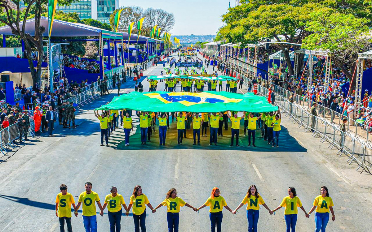 Desfile de 7 de setembro exalta a soberania nacional