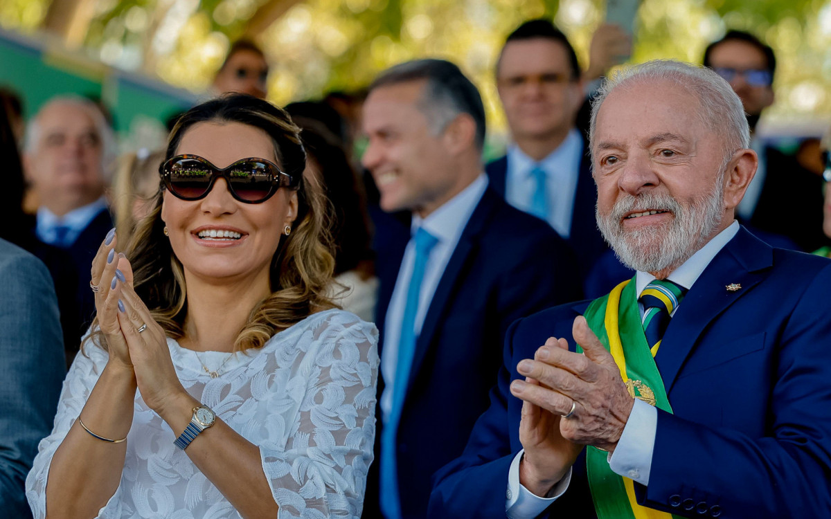 07.09.2025 - Presidente da República, Luiz Inácio Lula da Silva, durante o Desfile de 7 e Setembro, na Esplanada dos Ministérios. Brasília - DF.??Foto: Ricardo Stuckert / PR