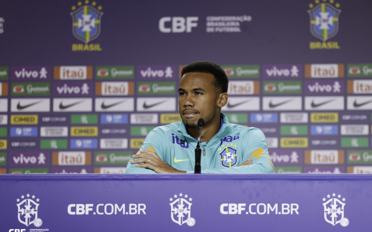 Gabriel Magalhães é zagueiro da seleção brasileira