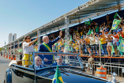 Desfile de 7 de setembro exalta a soberania nacional, no DF
