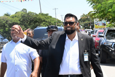 Irfaan Ali toma posse para segundo mandato na Guiana em meio ao crescimento do setor petrolífero