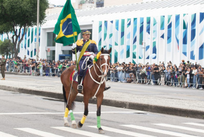 'Orgulho de ser brasileiro': cariocas prestigiam desfile Cívico-Militar pelo 7 de setembro