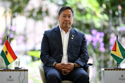 Presidente da Bolívia é denunciado por abandono de mulher grávida