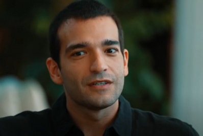 Humberto Carrão se inspira no pai para personagem de 'Vale Tudo': 'Faz quimioterapia'