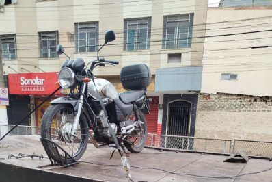 Guarda Municipal de Volta Redonda detém motociclista de 70 anos por embriaguez durante Desfile da Independência