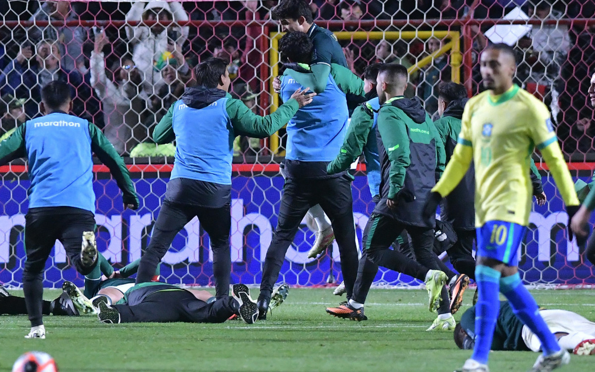 Seleção encerrou Eliminatórias com a pior campanha da história, mas será cabeça de chave na Copa do Mundo de 2026