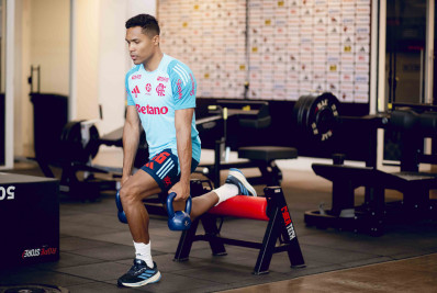 Convocação de Alex Sandro preocupa Flamengo por risco de desgaste