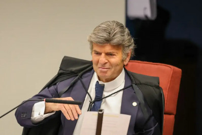 Fux cita incompetência do STF para julgar ação contra Bolsonaro