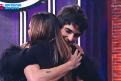 Tata Werneck faz as pazes com Fiuk e Gkay no 'Lady Night'