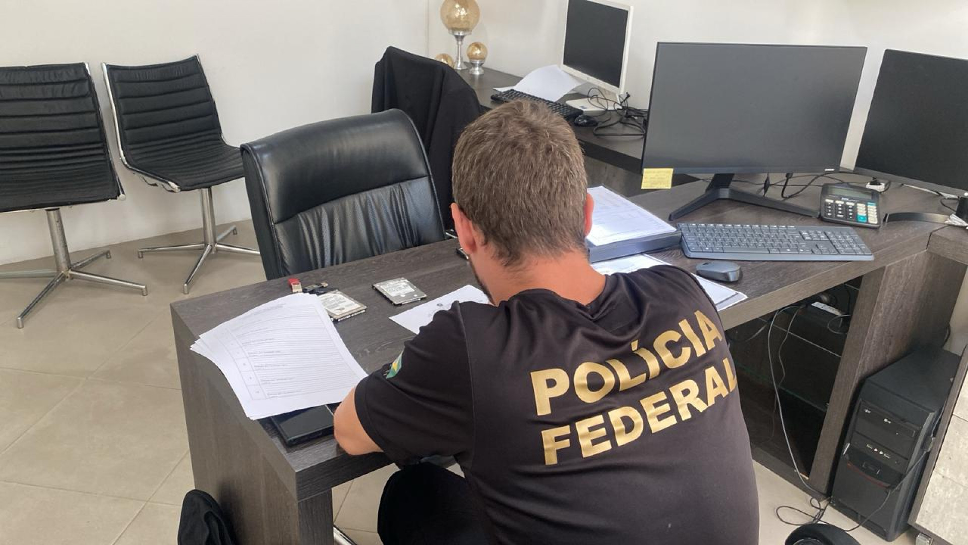 Policiais federais cumpriram mandados de busca e apreensão nesta quarta-feira (10) - Divulgação