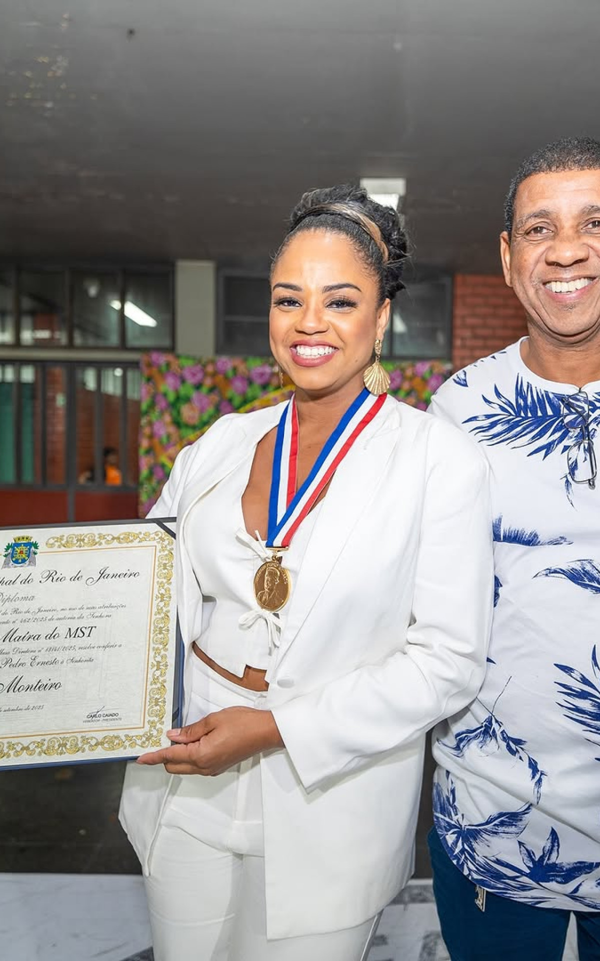 Bianca Monteiro recebe a Medalha Pedro Ernesto - Reprodução/Instagram