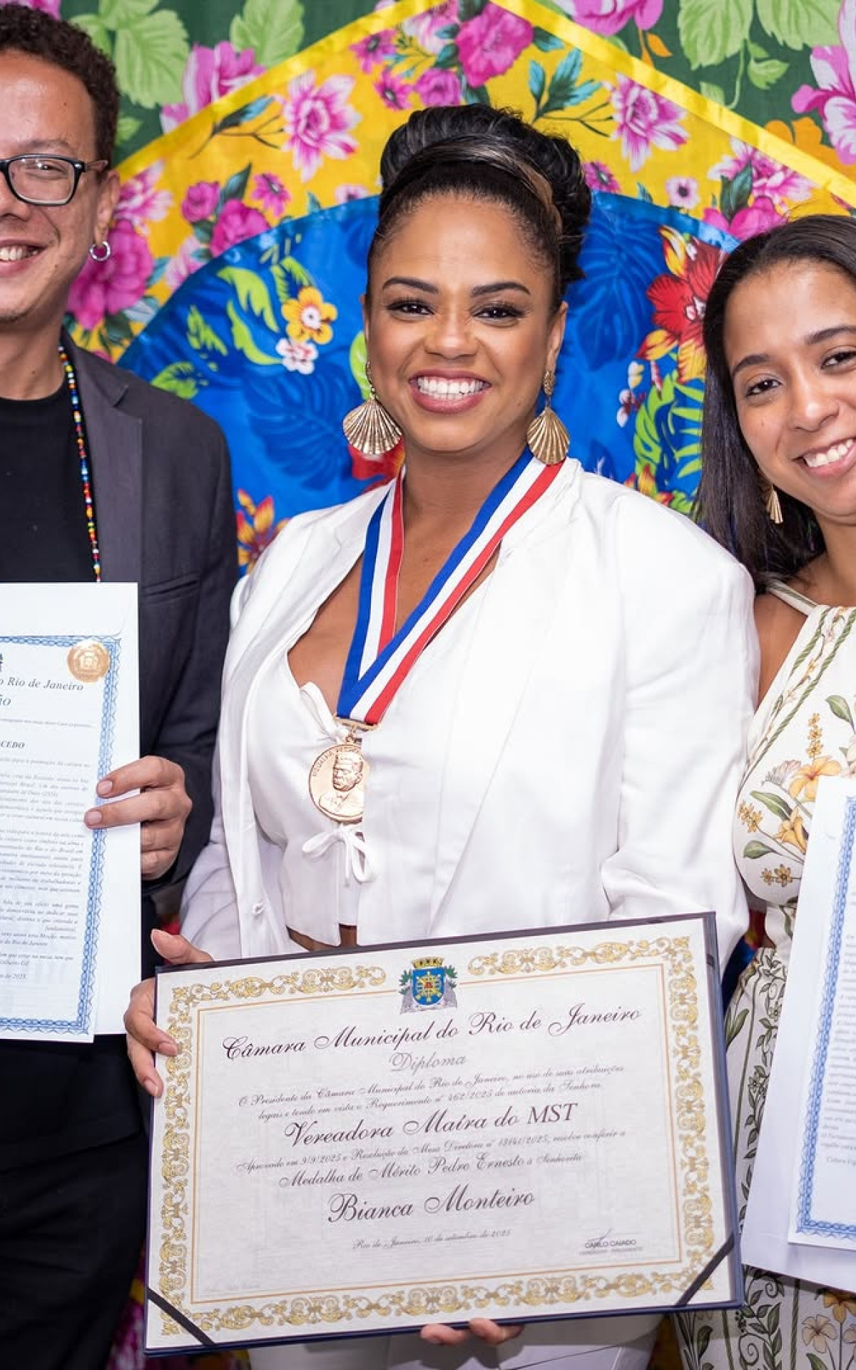 Bianca Monteiro recebe a Medalha Pedro Ernesto - Reprodução/Instagram