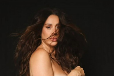 Claudia Raia recorda ensaio gestante nu: 'Matar a saudade do meu barrigão'