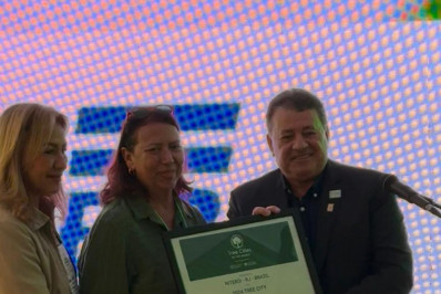 Niterói recebe selo Cidade Árvore do Mundo pela quarta vez