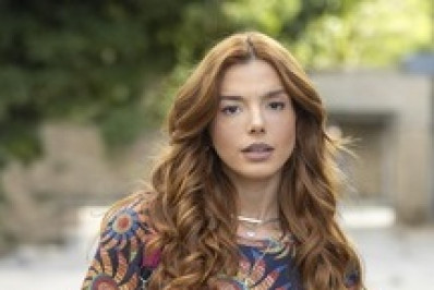 Kami é alvo de perseguidor virtual em 'Dona de Mim'