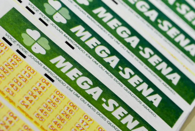 Confira as dezenas sorteadas do concurso 2.942 da Mega-Sena