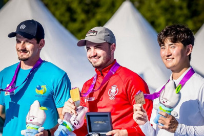 Marcus D'Almeida conquista a medalha de prata no Finals de tiro com arco na China