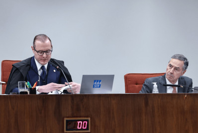 No STF, Zanin proclama resultado de julgamento que impôs prisão a Bolsonaro