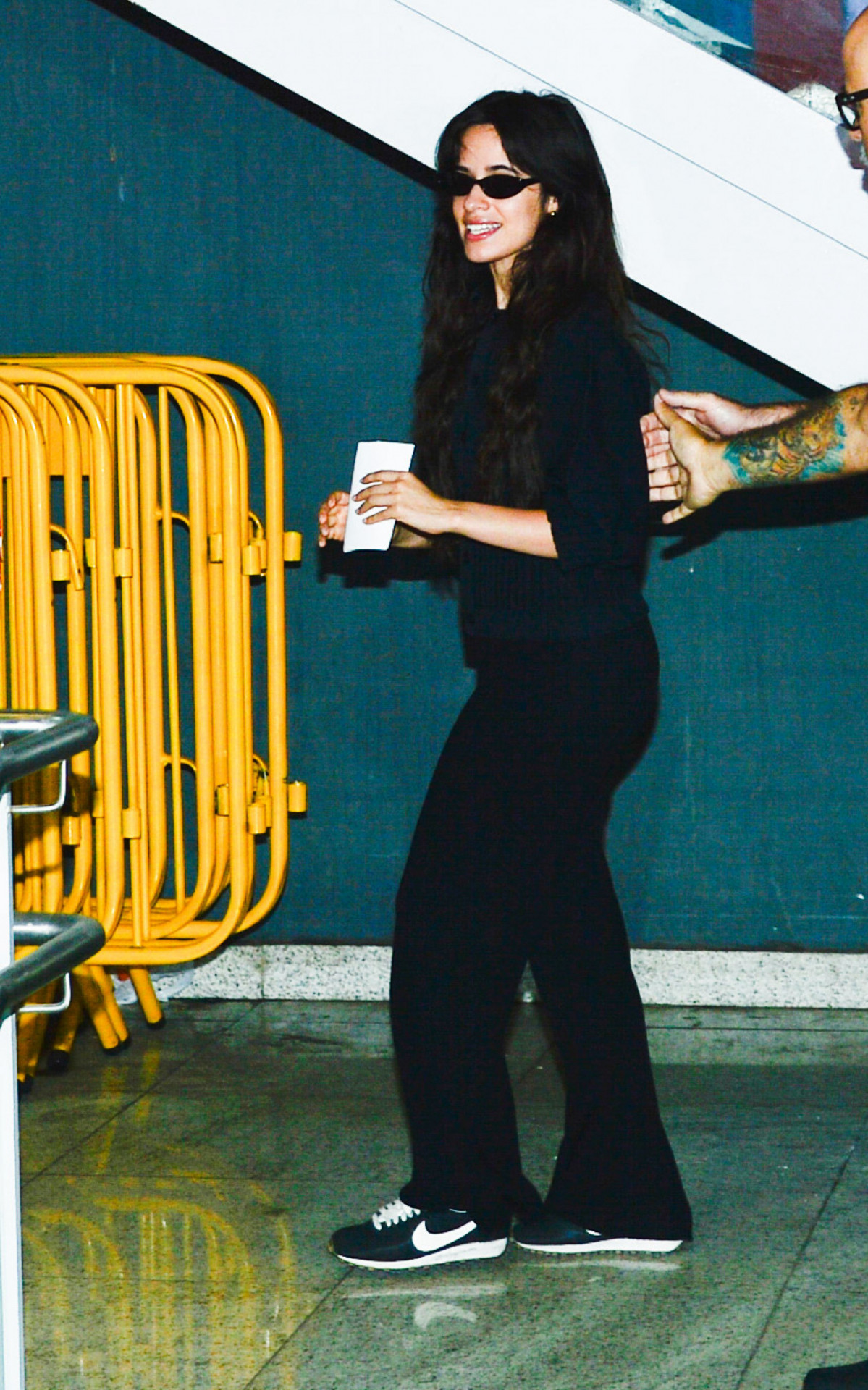 Camila Cabello desembarca em São Paulo