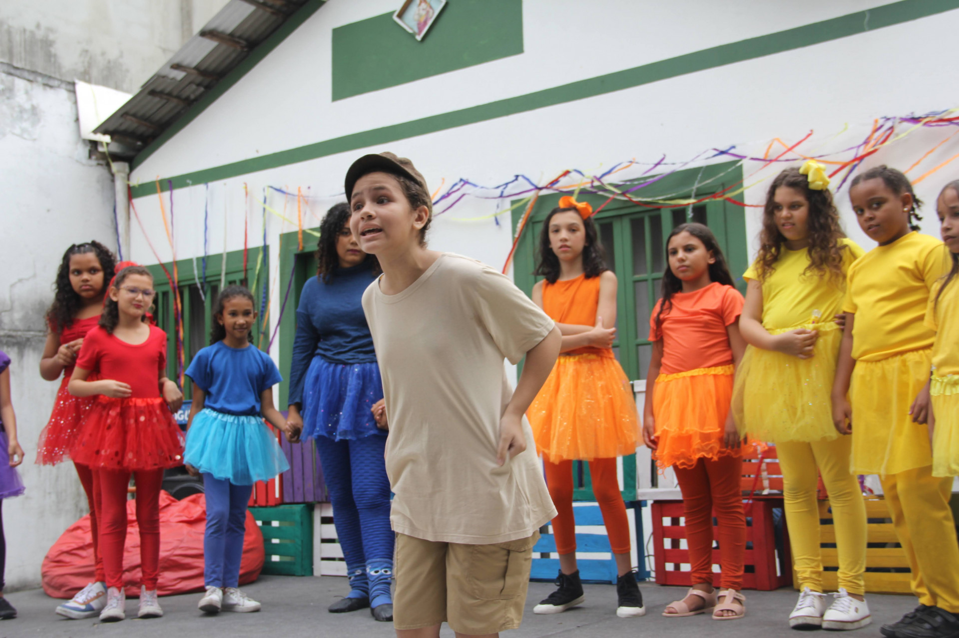 Alunos do No Palco da Vida encenam a peça Flicts - Will Dubrok / Divulgação