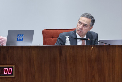 Barroso diz que julgamento encerra 'ciclo do atraso' no Brasil