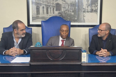 Acic recebe cônsul geral da Angola e articula parcerias empresariais