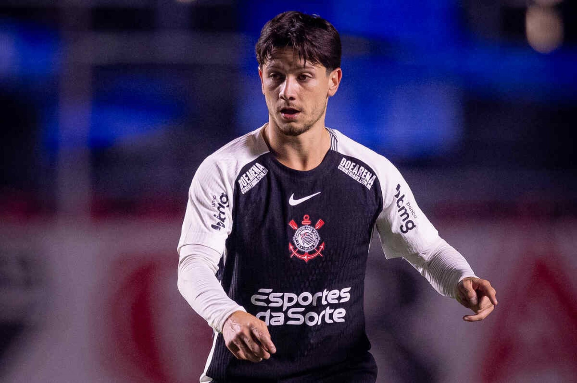 Garro encerra jejum de seis meses com gol e busca sequ&ecirc;ncia no Corinthians