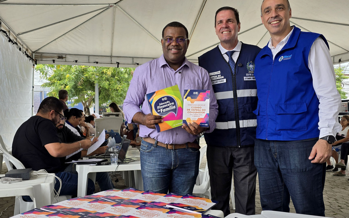 Mutirão em Macaé renegociou dívidas e atendeu centenas de consumidores em comemoração aos 35 anos do Código de Defesa do Consumidor