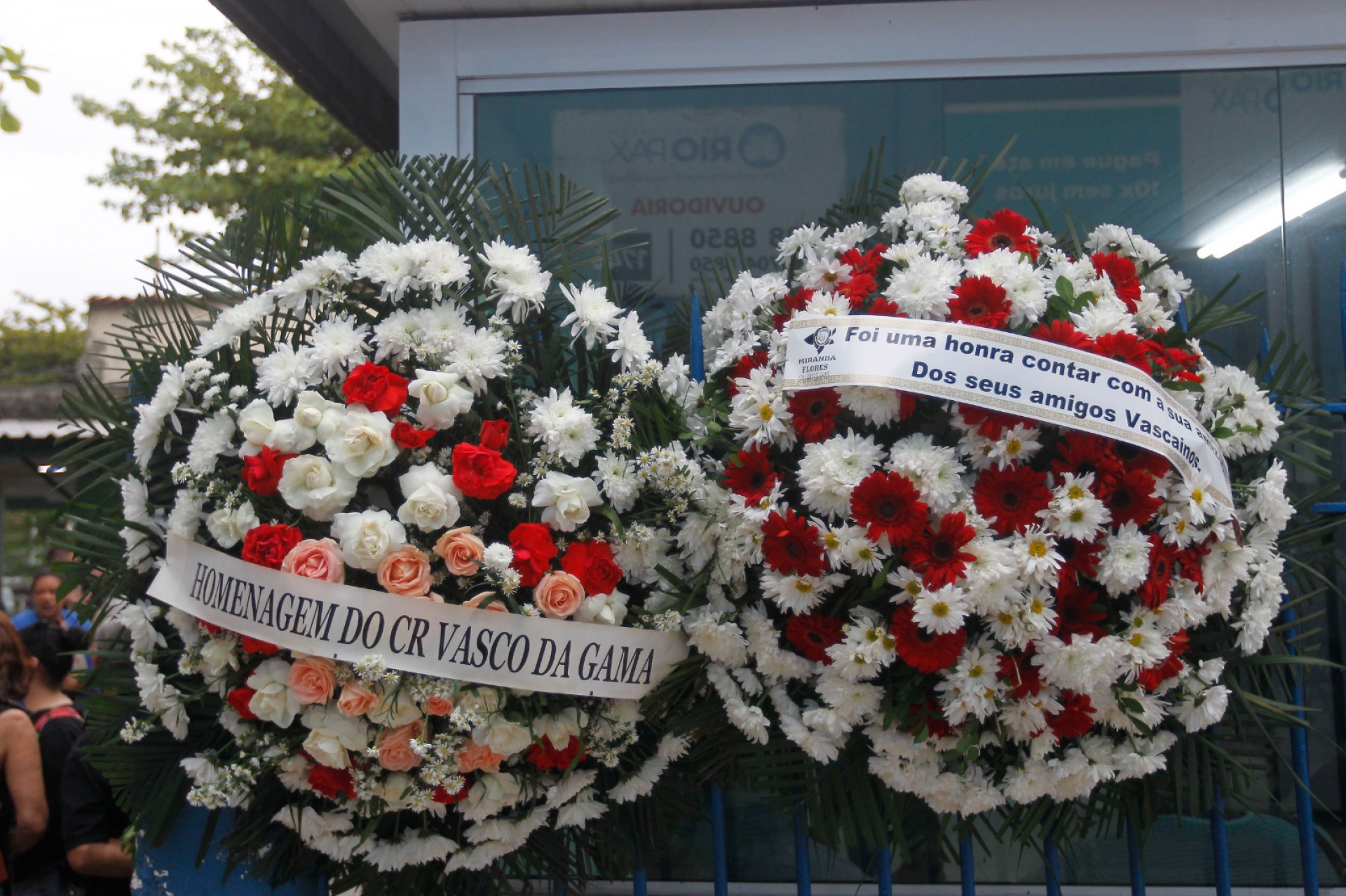 Vasco da Gama mandou coroa de flor para sepultamento de torcedor em homenagem - Reginaldo Pimenta / Ag&ecirc;ncia O Dia