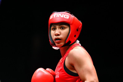 Brasileira Rebeca Lima bate polonesa e é campeã mundial de boxe