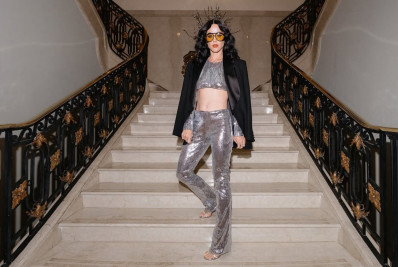 Katy Perry publica registro antes de apresentação no The Town: 'Eu disse que voltaria'