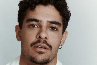 Em série, Igor Fernandez dá voz a geração silenciada pelo HIV nos anos 80