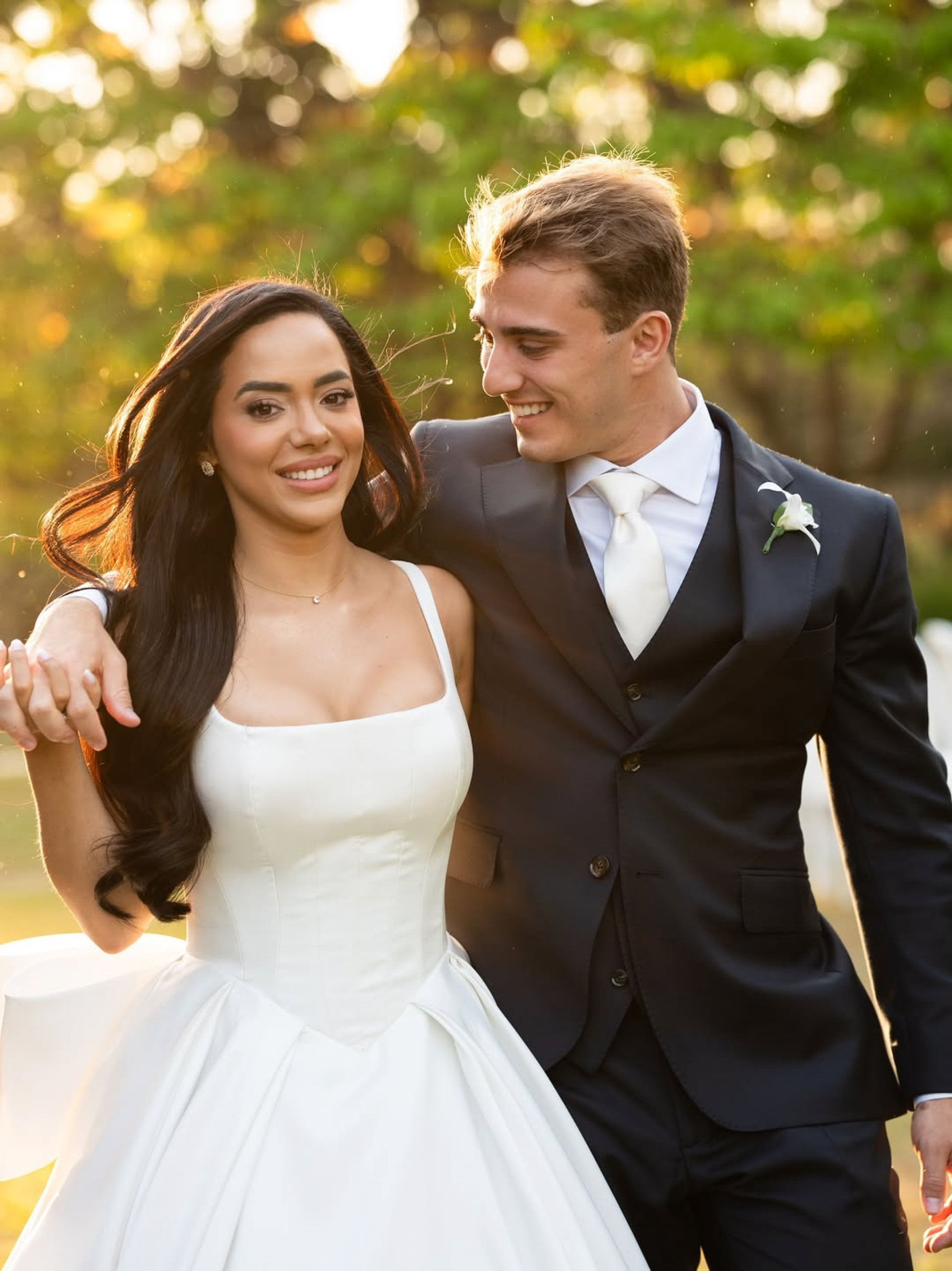 Mariely Santos e Andr&eacute; Santis se casam em cerim&ocirc;nia em fazenda luxuosa - Reprodu&ccedil;&atilde;o / Instagram