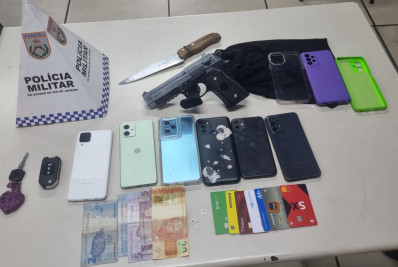 Ladrão é preso com arma falsa e faca em Bangu