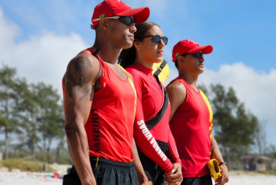 Arraial do Cabo realiza 1ª Copa Tubarões Salvamar na Prainha