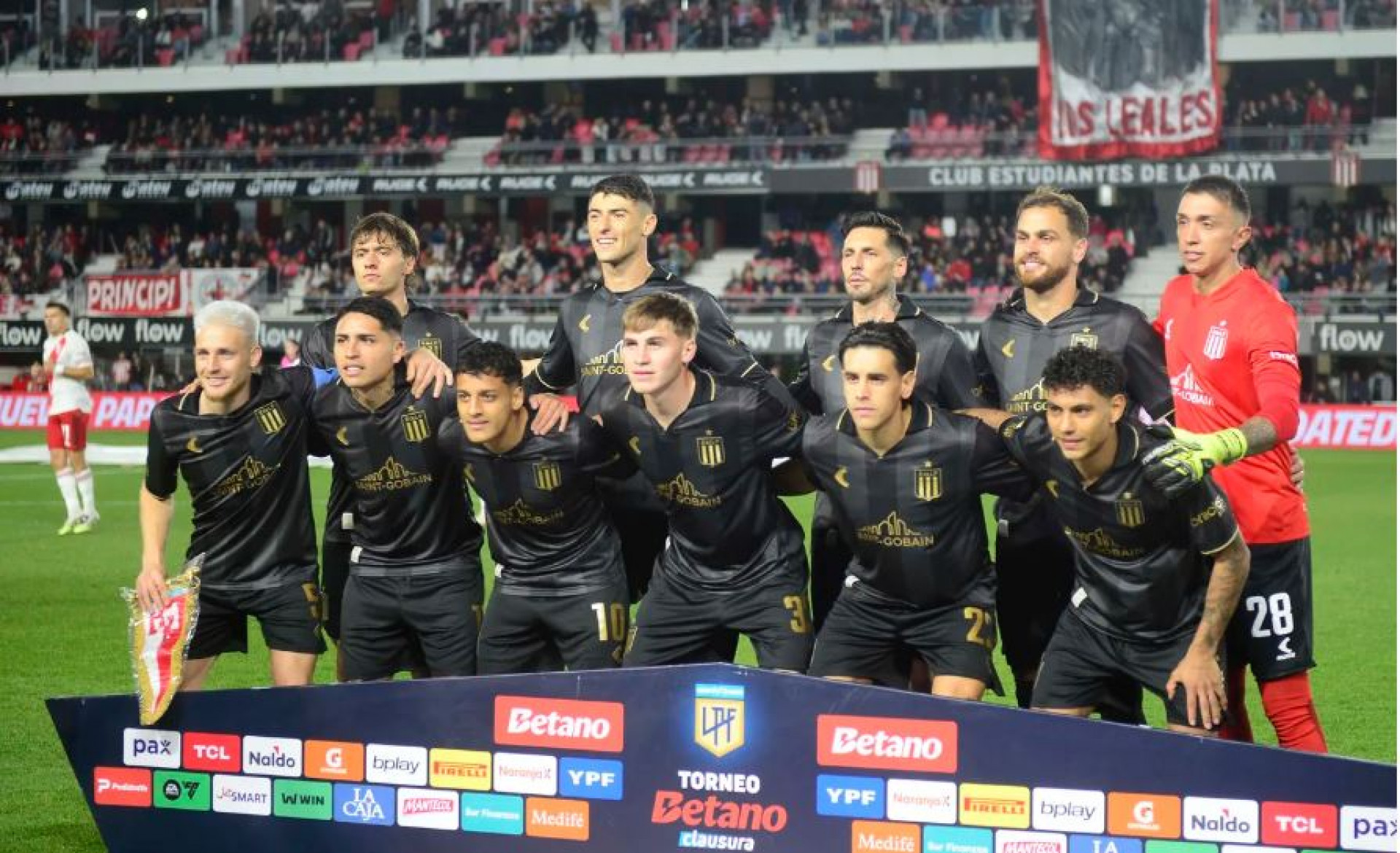 Equipe do Estudiantes na derrota para o River Plate no último fim de semana. - Ignacio Amiconi | AGLP