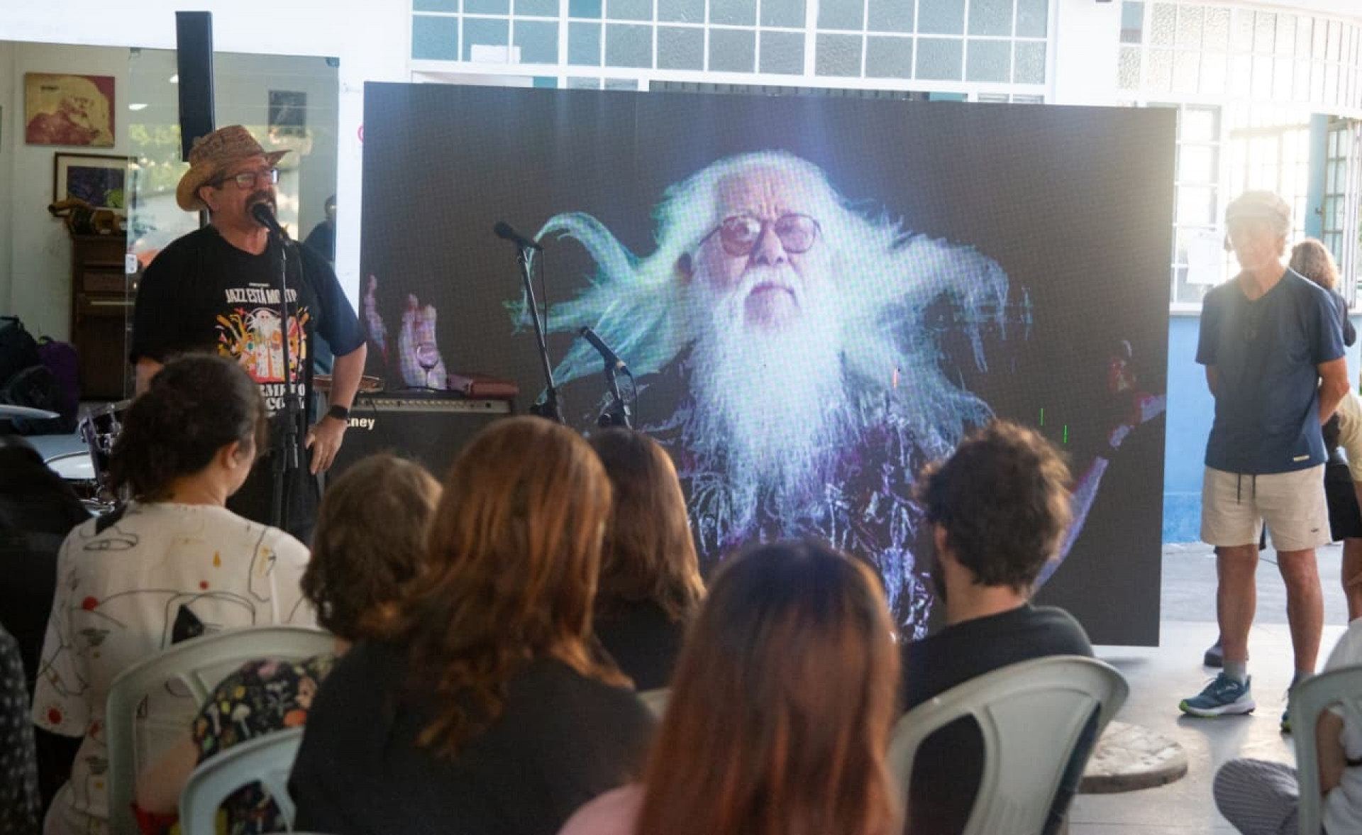 Fábio soube da morte de Hermeto logo após um show com a banda que acompanhava o pai - Érica Martin/Agência O Dia