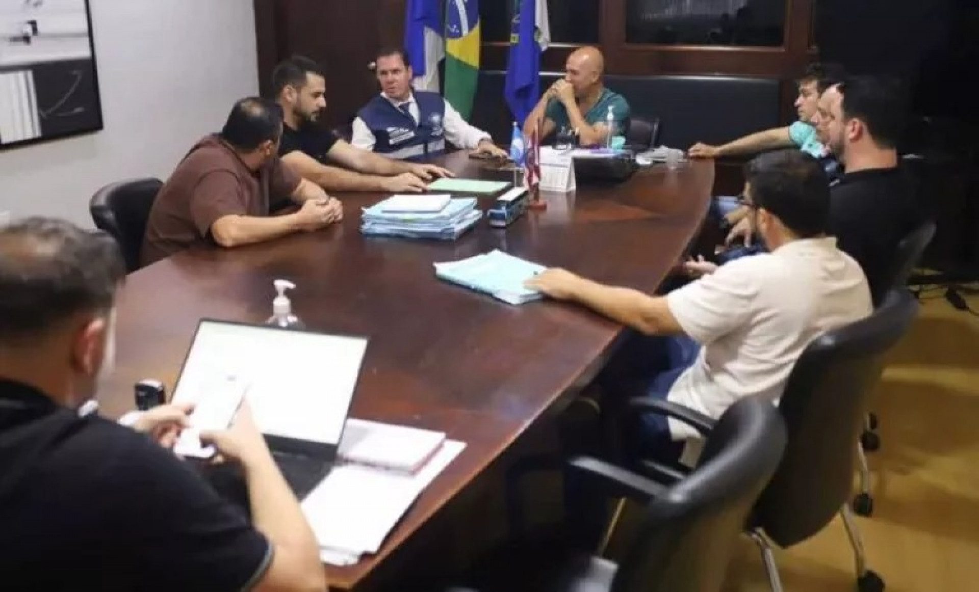 Encontro aconteceu no gabinete do prefeito - Ascom