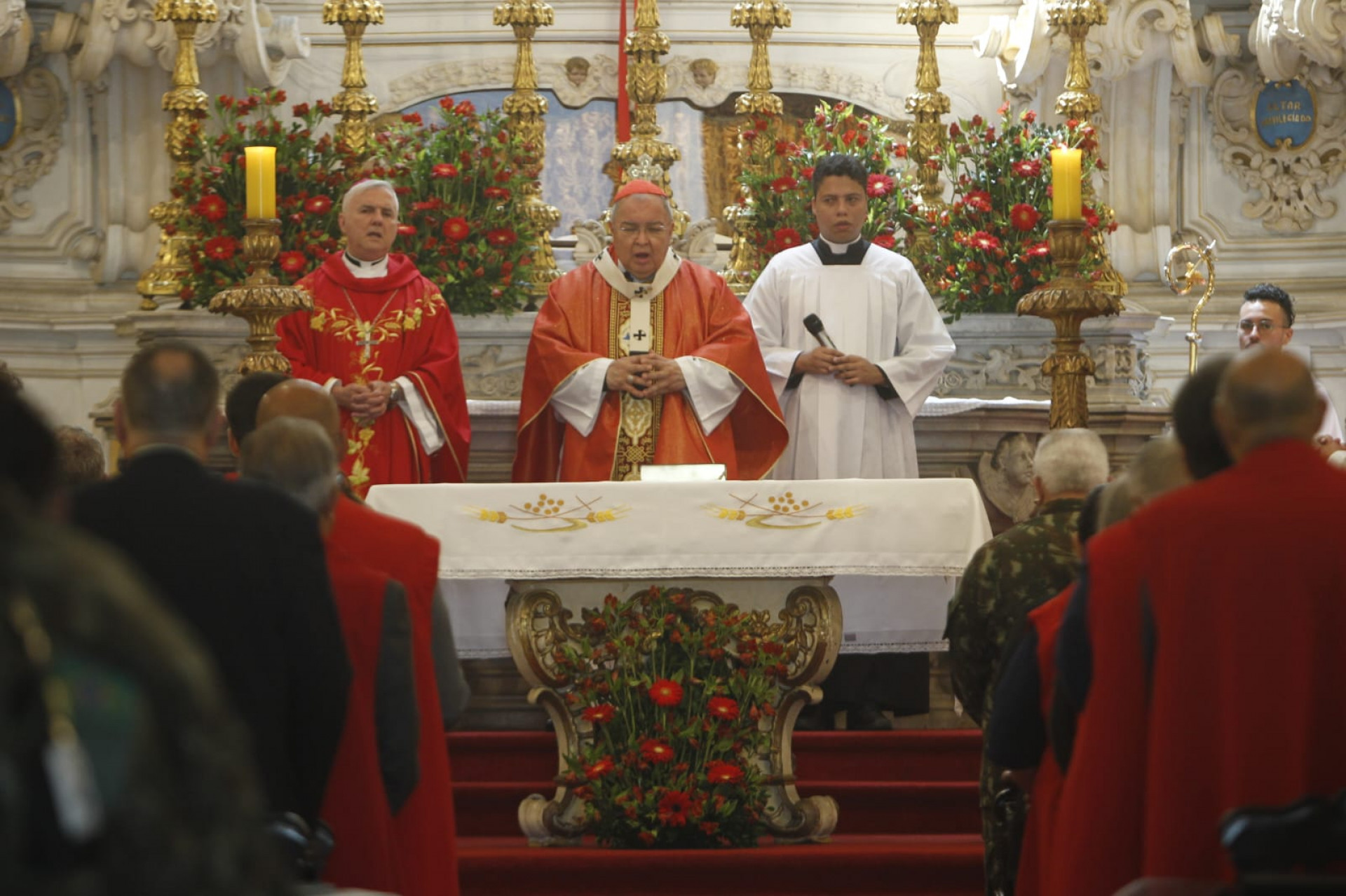 Dom Orani Tempesta celebrou a missa dos 402 anos da Irmandade da Santa Cruz dos Militares - Reginaldo Pimenta / Agência O Dia