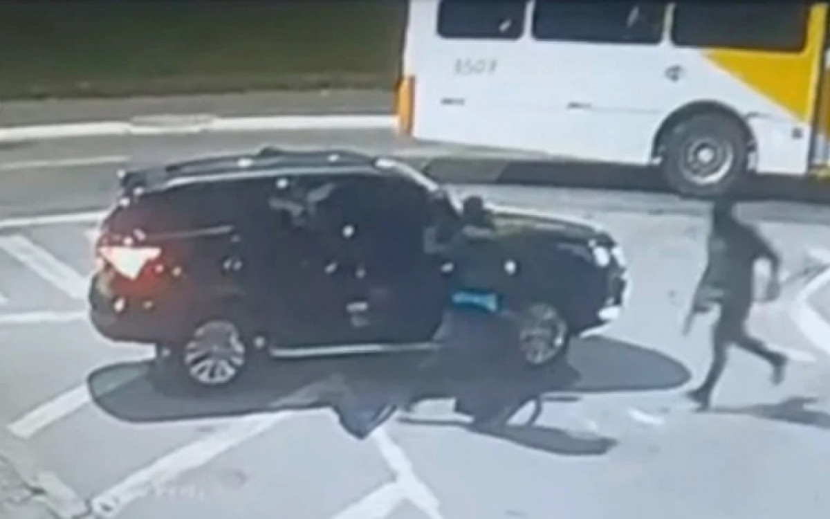 Criminosos saíram armados e dispararam contra Ruy Ferraz Fontes