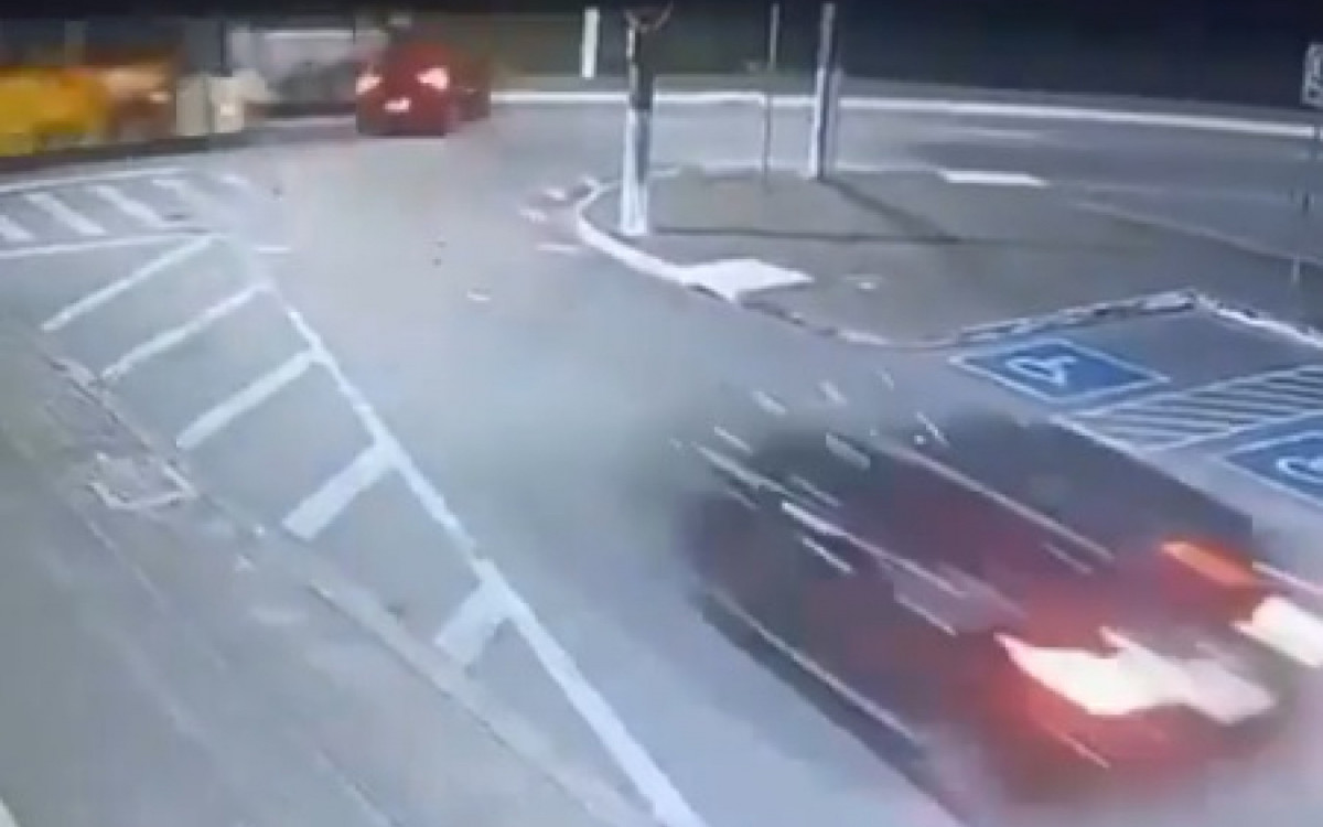 Ruy Ferraz Fontes tentava fugir de emboscada e acabou colidindo com dois ônibus