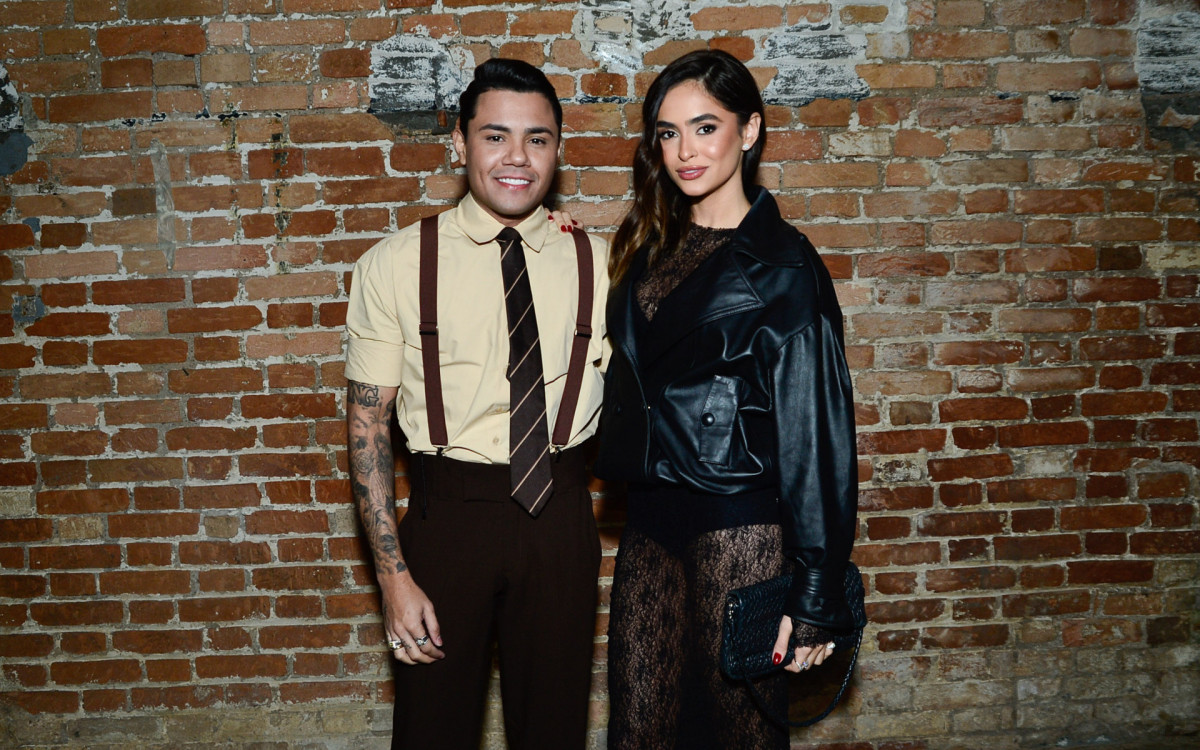 Felipe Araújo posou com a noiva, Lara Prado 