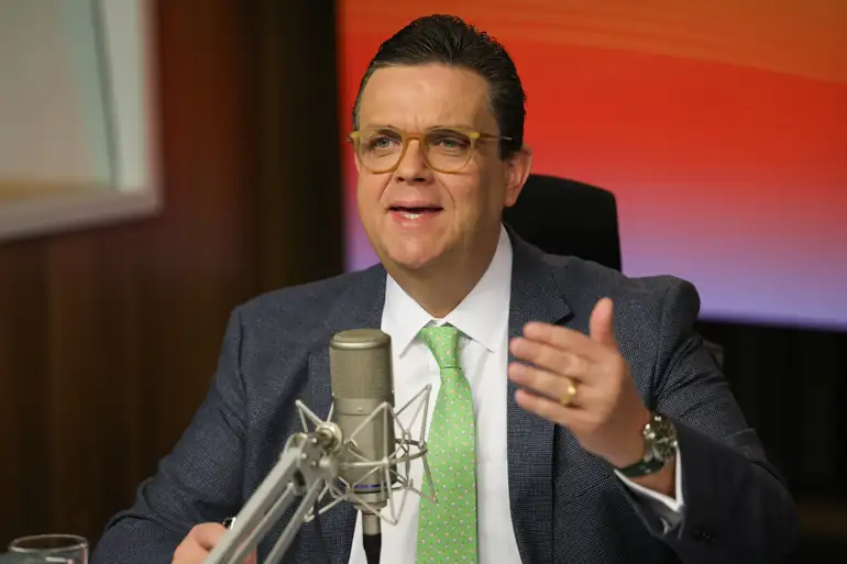 Fraudes no INSS: Mais de R$ 1 bilhão já foram devolvidos a aposentados, diz ministro